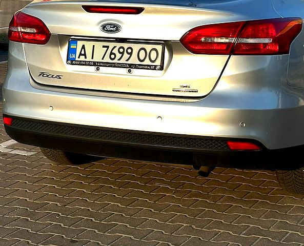 Сірий Форд Фокус, об'ємом двигуна 2 л та пробігом 150 тис. км за 8300 $, фото 1 на Automoto.ua