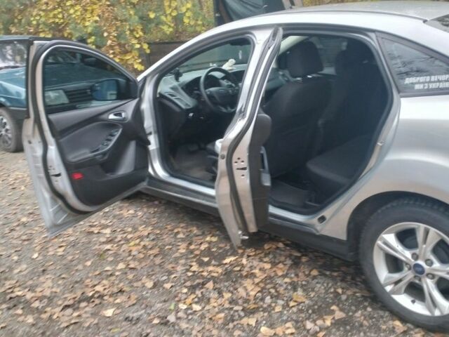 Форд Фокус 2016 в Киеве на Automoto.ua Серый Форд Фокус, объемом двигателя 2 л и пробегом 164 тыс. км за 8200 $, фото 1 на Automoto.ua