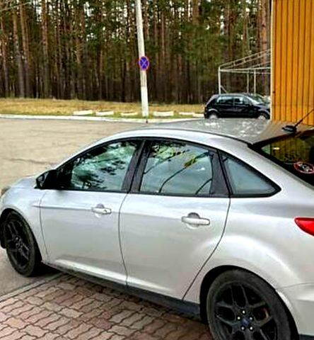 Сірий Форд Фокус, об'ємом двигуна 2 л та пробігом 189 тис. км за 9500 $, фото 1 на Automoto.ua