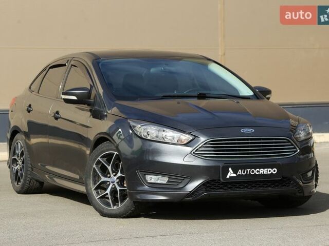 Сірий Форд Фокус, об'ємом двигуна 2 л та пробігом 203 тис. км за 8999 $, фото 1 на Automoto.ua