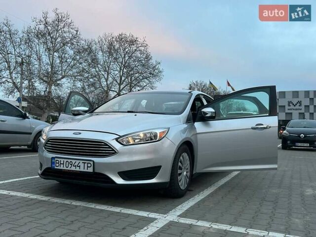 Сірий Форд Фокус, об'ємом двигуна 2 л та пробігом 85 тис. км за 9400 $, фото 1 на Automoto.ua
