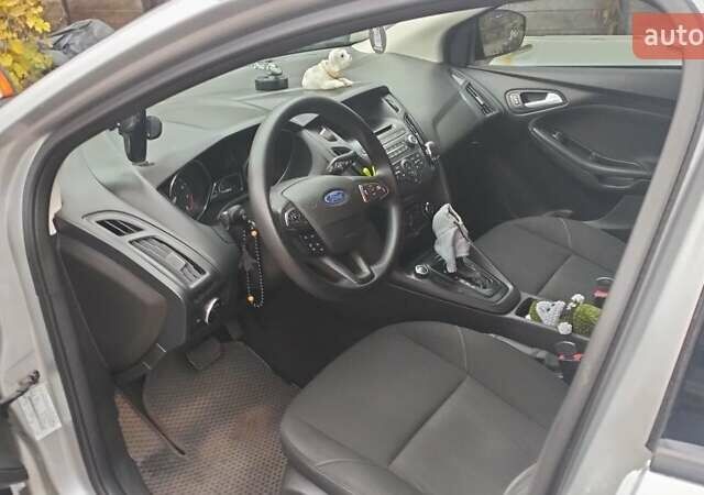 Серый Форд Фокус, объемом двигателя 2 л и пробегом 164 тыс. км за 8200 $, фото 1 на Automoto.ua