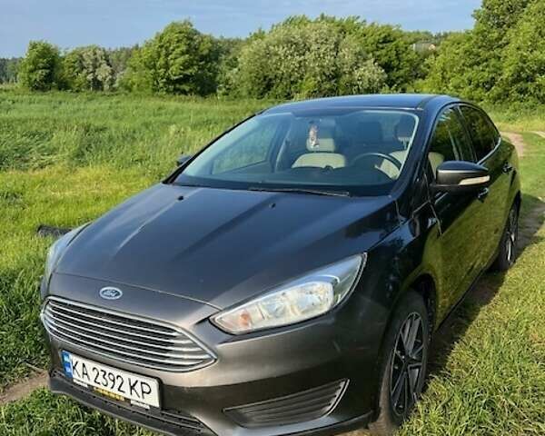 Сірий Форд Фокус, об'ємом двигуна 2 л та пробігом 250 тис. км за 6300 $, фото 1 на Automoto.ua
