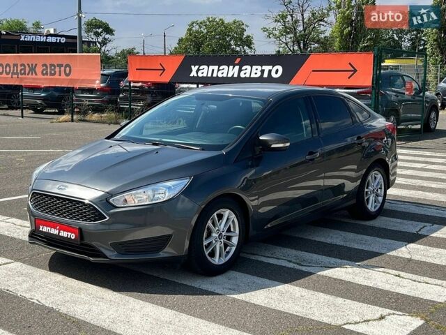 Серый Форд Фокус, объемом двигателя 2 л и пробегом 156 тыс. км за 8400 $, фото 1 на Automoto.ua