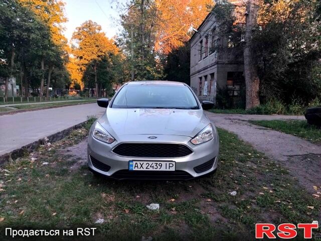 Серый Форд Фокус, объемом двигателя 2 л и пробегом 140 тыс. км за 7000 $, фото 1 на Automoto.ua