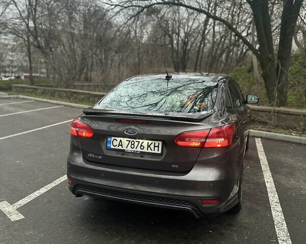 Сірий Форд Фокус, об'ємом двигуна 2 л та пробігом 141 тис. км за 7700 $, фото 1 на Automoto.ua