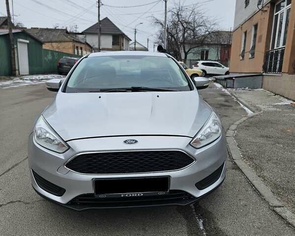 Серый Форд Фокус, объемом двигателя 2 л и пробегом 176 тыс. км за 8500 $, фото 1 на Automoto.ua