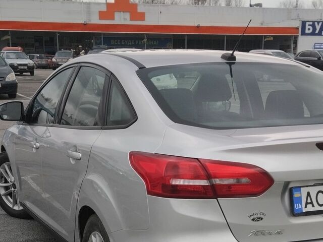 Сірий Форд Фокус, об'ємом двигуна 2 л та пробігом 143 тис. км за 8299 $, фото 1 на Automoto.ua