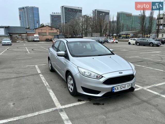 Серый Форд Фокус, объемом двигателя 2 л и пробегом 130 тыс. км за 7900 $, фото 1 на Automoto.ua