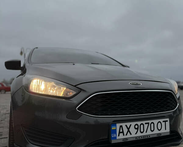 Серый Форд Фокус, объемом двигателя 2 л и пробегом 112 тыс. км за 8500 $, фото 1 на Automoto.ua