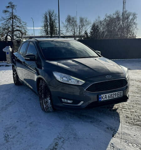 Серый Форд Фокус, объемом двигателя 2 л и пробегом 119 тыс. км за 9800 $, фото 1 на Automoto.ua