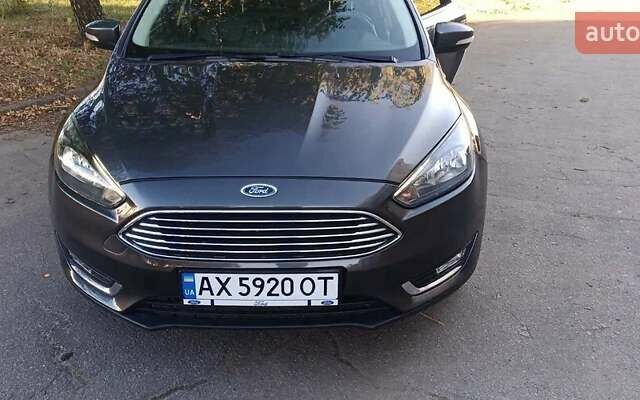 Серый Форд Фокус, объемом двигателя 2 л и пробегом 103 тыс. км за 8000 $, фото 1 на Automoto.ua
