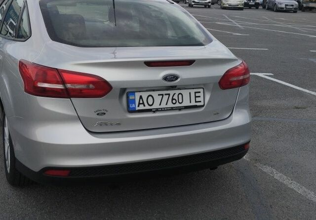 Сірий Форд Фокус, об'ємом двигуна 2 л та пробігом 142 тис. км за 8999 $, фото 1 на Automoto.ua