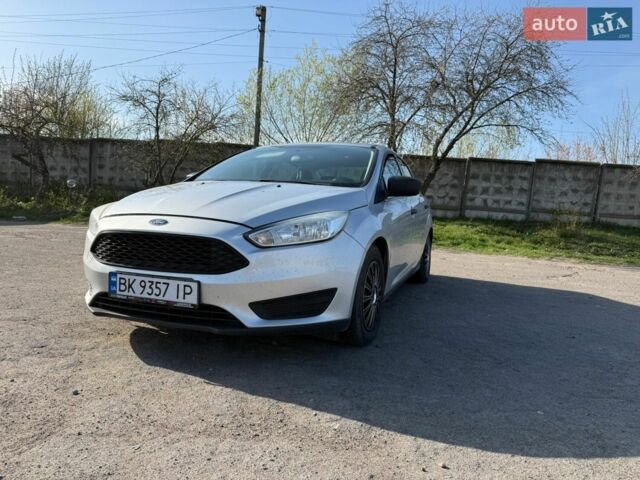 Сірий Форд Фокус, об'ємом двигуна 2 л та пробігом 118 тис. км за 7000 $, фото 1 на Automoto.ua