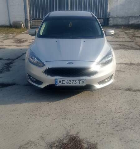 Серый Форд Фокус, объемом двигателя 1 л и пробегом 168 тыс. км за 8500 $, фото 1 на Automoto.ua