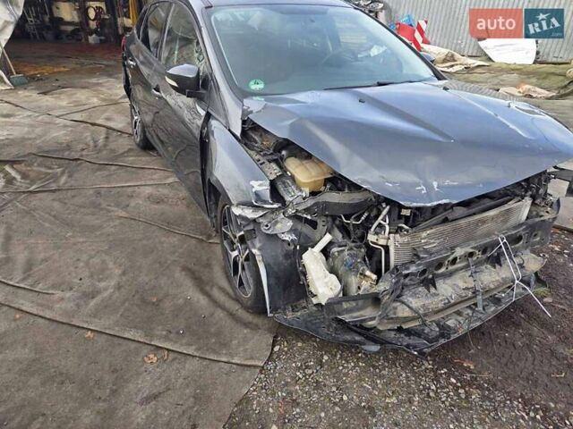 Сірий Форд Фокус, об'ємом двигуна 2 л та пробігом 160 тис. км за 2600 $, фото 1 на Automoto.ua