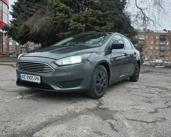 Серый Форд Фокус, объемом двигателя 2 л и пробегом 191 тыс. км за 7300 $, фото 1 на Automoto.ua