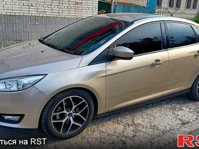 Сірий Форд Фокус, об'ємом двигуна 1 л та пробігом 121 тис. км за 8900 $, фото 1 на Automoto.ua
