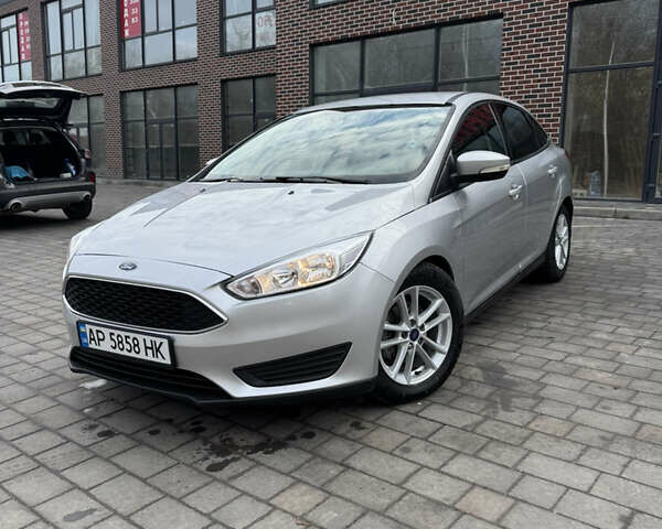 Серый Форд Фокус, объемом двигателя 2 л и пробегом 126 тыс. км за 8700 $, фото 1 на Automoto.ua