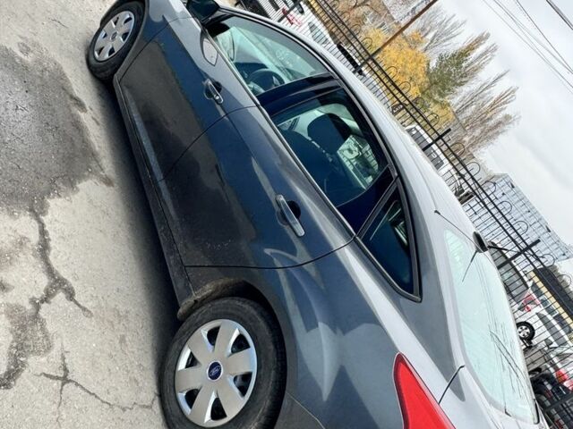 Серый Форд Фокус, объемом двигателя 2 л и пробегом 154 тыс. км за 10300 $, фото 1 на Automoto.ua