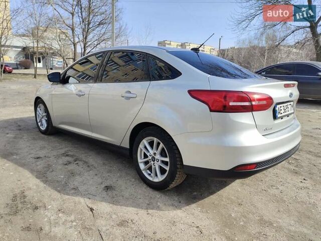 Серый Форд Фокус, объемом двигателя 2 л и пробегом 152 тыс. км за 9500 $, фото 1 на Automoto.ua