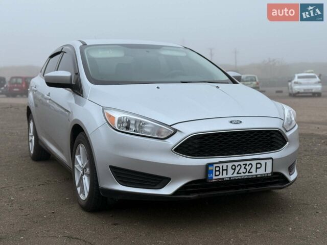 Серый Форд Фокус, объемом двигателя 2 л и пробегом 121 тыс. км за 9800 $, фото 1 на Automoto.ua