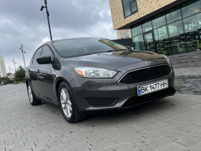 Сірий Форд Фокус, об'ємом двигуна 1 л та пробігом 61 тис. км за 9700 $, фото 1 на Automoto.ua