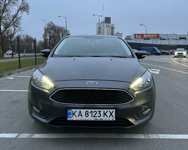 Серый Форд Фокус, объемом двигателя 2 л и пробегом 78 тыс. км за 9800 $, фото 1 на Automoto.ua