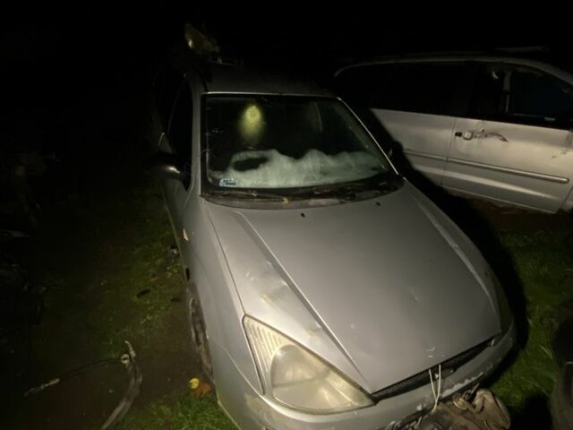 Сірий Форд Фокус, об'ємом двигуна 0 л та пробігом 300 тис. км за 600 $, фото 1 на Automoto.ua