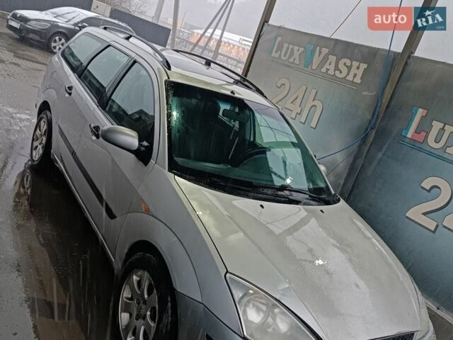 Серый Форд Фокус, объемом двигателя 1.8 л и пробегом 300 тыс. км за 1850 $, фото 1 на Automoto.ua