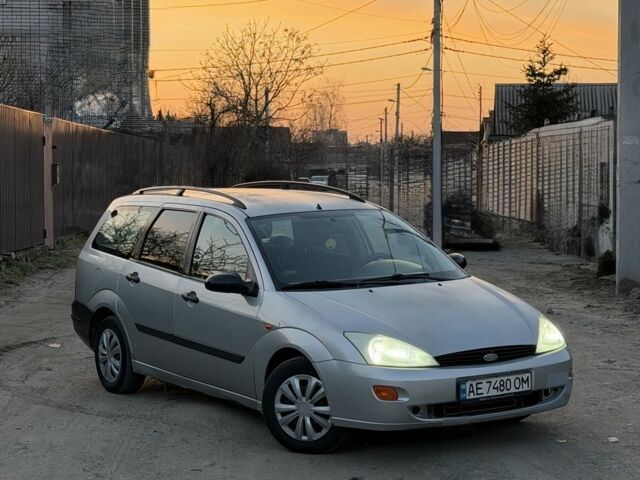 Сірий Форд Фокус, об'ємом двигуна 1.8 л та пробігом 250 тис. км за 1750 $, фото 1 на Automoto.ua