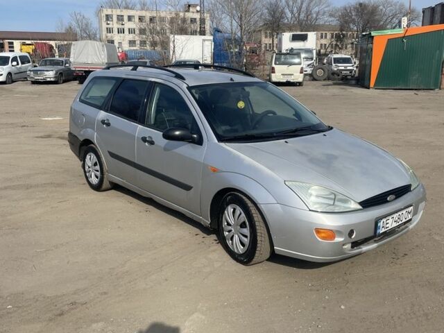 Серый Форд Фокус, объемом двигателя 1.8 л и пробегом 350 тыс. км за 1500 $, фото 1 на Automoto.ua