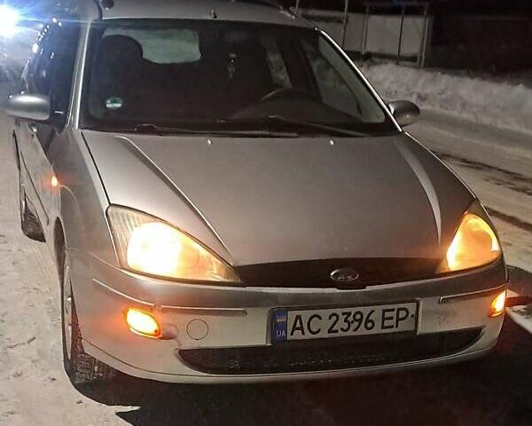 Серый Форд Фокус, объемом двигателя 1.8 л и пробегом 290 тыс. км за 2650 $, фото 1 на Automoto.ua