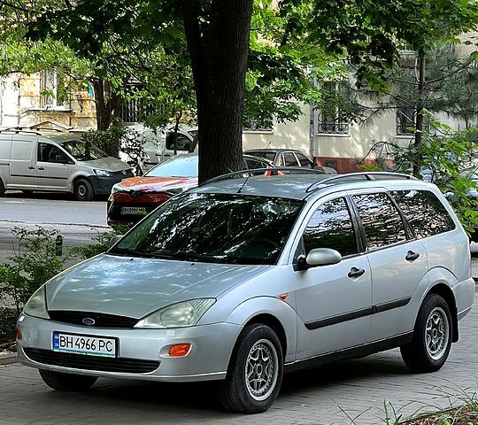 Серый Форд Фокус, объемом двигателя 1.8 л и пробегом 450 тыс. км за 2550 $, фото 1 на Automoto.ua
