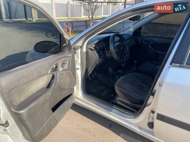 Сірий Форд Фокус, об'ємом двигуна 1.8 л та пробігом 410 тис. км за 2400 $, фото 1 на Automoto.ua