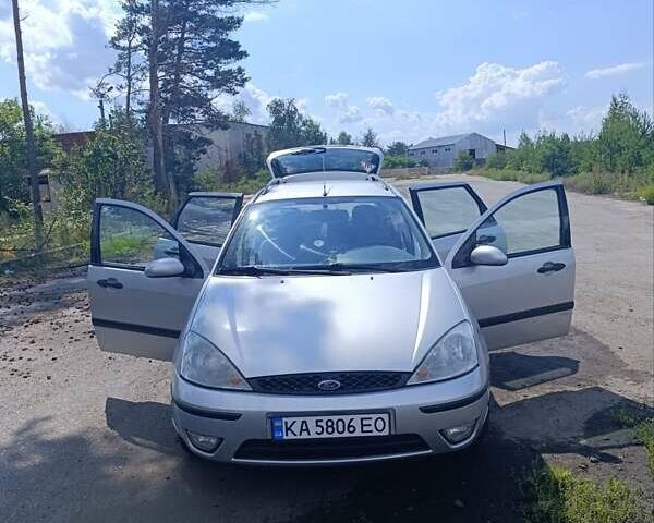 Сірий Форд Фокус, об'ємом двигуна 1.6 л та пробігом 330 тис. км за 3000 $, фото 1 на Automoto.ua