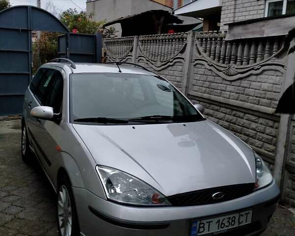 Серый Форд Фокус, объемом двигателя 1.6 л и пробегом 179 тыс. км за 4200 $, фото 1 на Automoto.ua