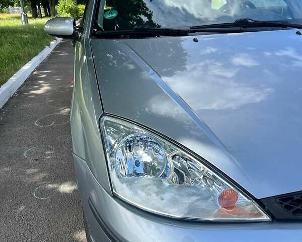Сірий Форд Фокус, об'ємом двигуна 1.6 л та пробігом 94 тис. км за 4000 $, фото 1 на Automoto.ua