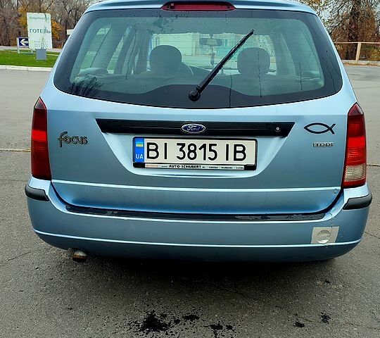 Сірий Форд Фокус, об'ємом двигуна 1.8 л та пробігом 380 тис. км за 3500 $, фото 1 на Automoto.ua