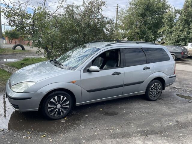 Серый Форд Фокус, объемом двигателя 1.9 л и пробегом 327 тыс. км за 2000 $, фото 1 на Automoto.ua