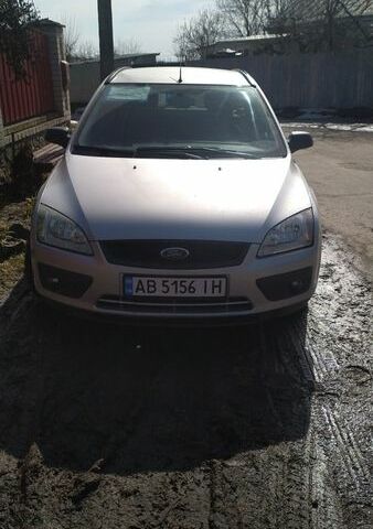 Серый Форд Фокус, объемом двигателя 1.6 л и пробегом 291 тыс. км за 4000 $, фото 1 на Automoto.ua