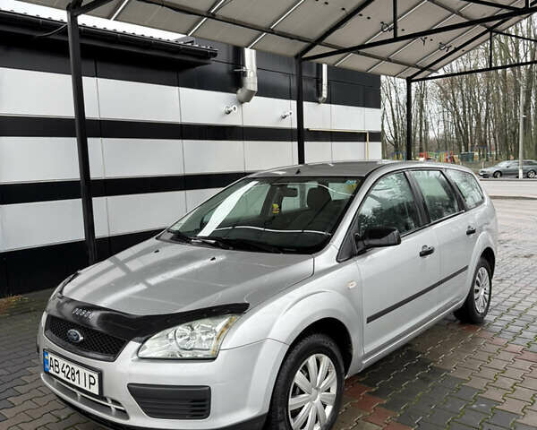 Сірий Форд Фокус, об'ємом двигуна 1.6 л та пробігом 240 тис. км за 5399 $, фото 1 на Automoto.ua