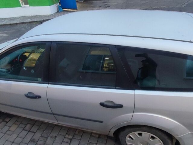 Серый Форд Фокус, объемом двигателя 0 л и пробегом 200 тыс. км за 2500 $, фото 1 на Automoto.ua