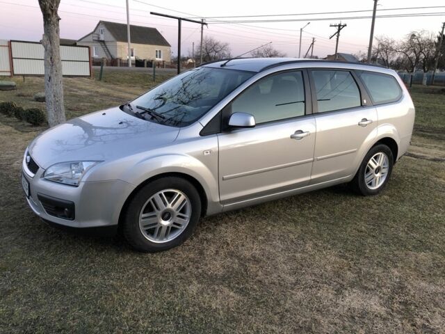 Серый Форд Фокус, объемом двигателя 1.6 л и пробегом 182 тыс. км за 4700 $, фото 1 на Automoto.ua