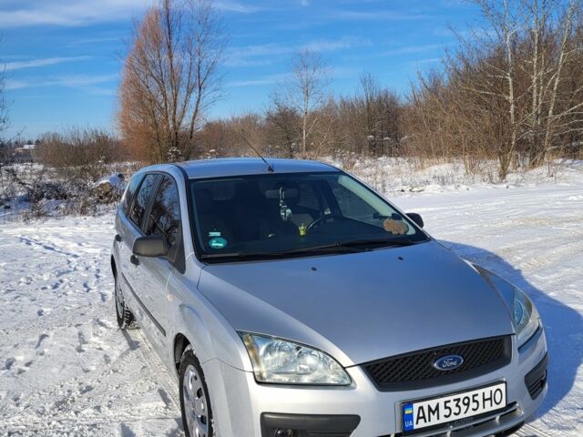 Сірий Форд Фокус, об'ємом двигуна 1.6 л та пробігом 212 тис. км за 4400 $, фото 1 на Automoto.ua