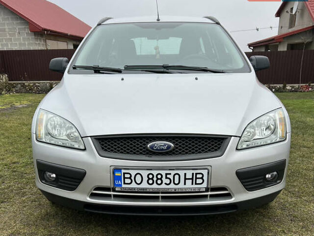 Серый Форд Фокус, объемом двигателя 1.6 л и пробегом 144 тыс. км за 4999 $, фото 1 на Automoto.ua
