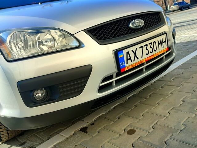 Сірий Форд Фокус, об'ємом двигуна 1.6 л та пробігом 206 тис. км за 3700 $, фото 1 на Automoto.ua