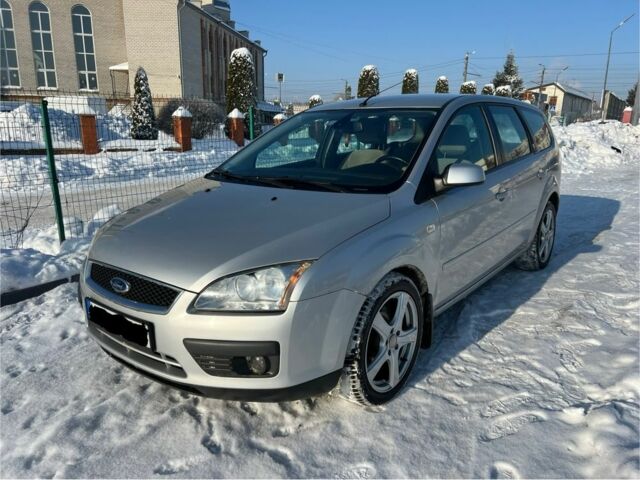 Сірий Форд Фокус, об'ємом двигуна 2 л та пробігом 347 тис. км за 2100 $, фото 1 на Automoto.ua