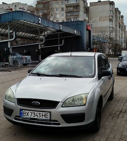 Сірий Форд Фокус, об'ємом двигуна 1.6 л та пробігом 312 тис. км за 3700 $, фото 1 на Automoto.ua