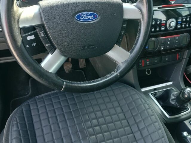 Серый Форд Фокус, объемом двигателя 0 л и пробегом 248 тыс. км за 3900 $, фото 1 на Automoto.ua